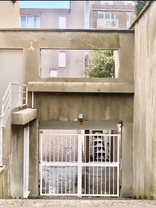 アミアンThe Sunny ¤ Terrasse ¤ Proche Centre ¤ Parking ¤ Wifiアパートメント エクステリア 写真