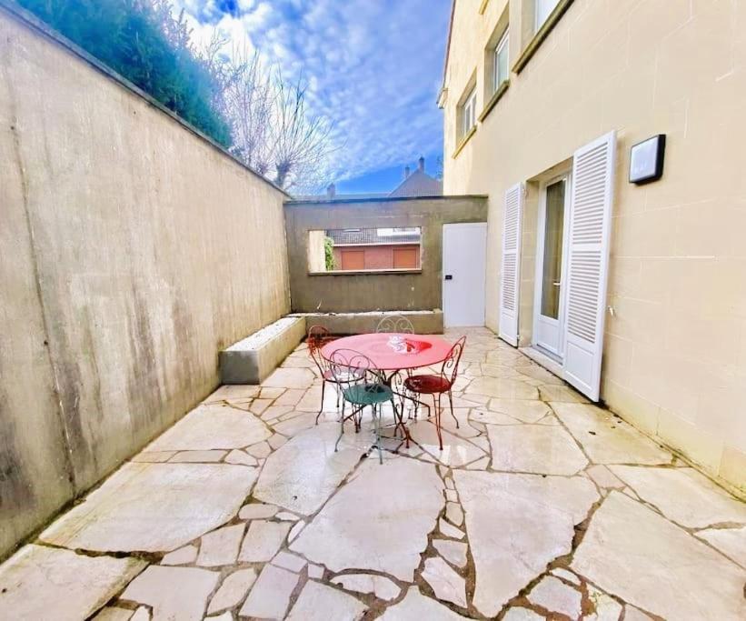 アミアンThe Sunny ¤ Terrasse ¤ Proche Centre ¤ Parking ¤ Wifiアパートメント エクステリア 写真